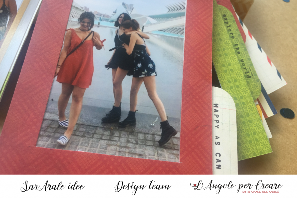 mini-album con carte da scrap