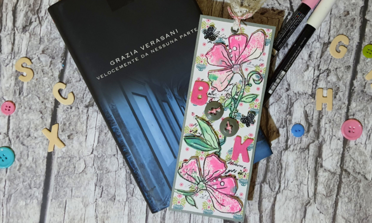 Segnalibro in cartoncino colorato con i distress oxide