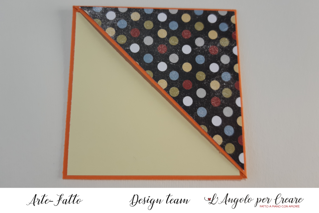 abbellire il segnalibro con carte da scrap