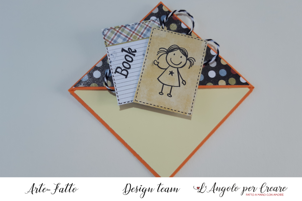 incollare le tag 