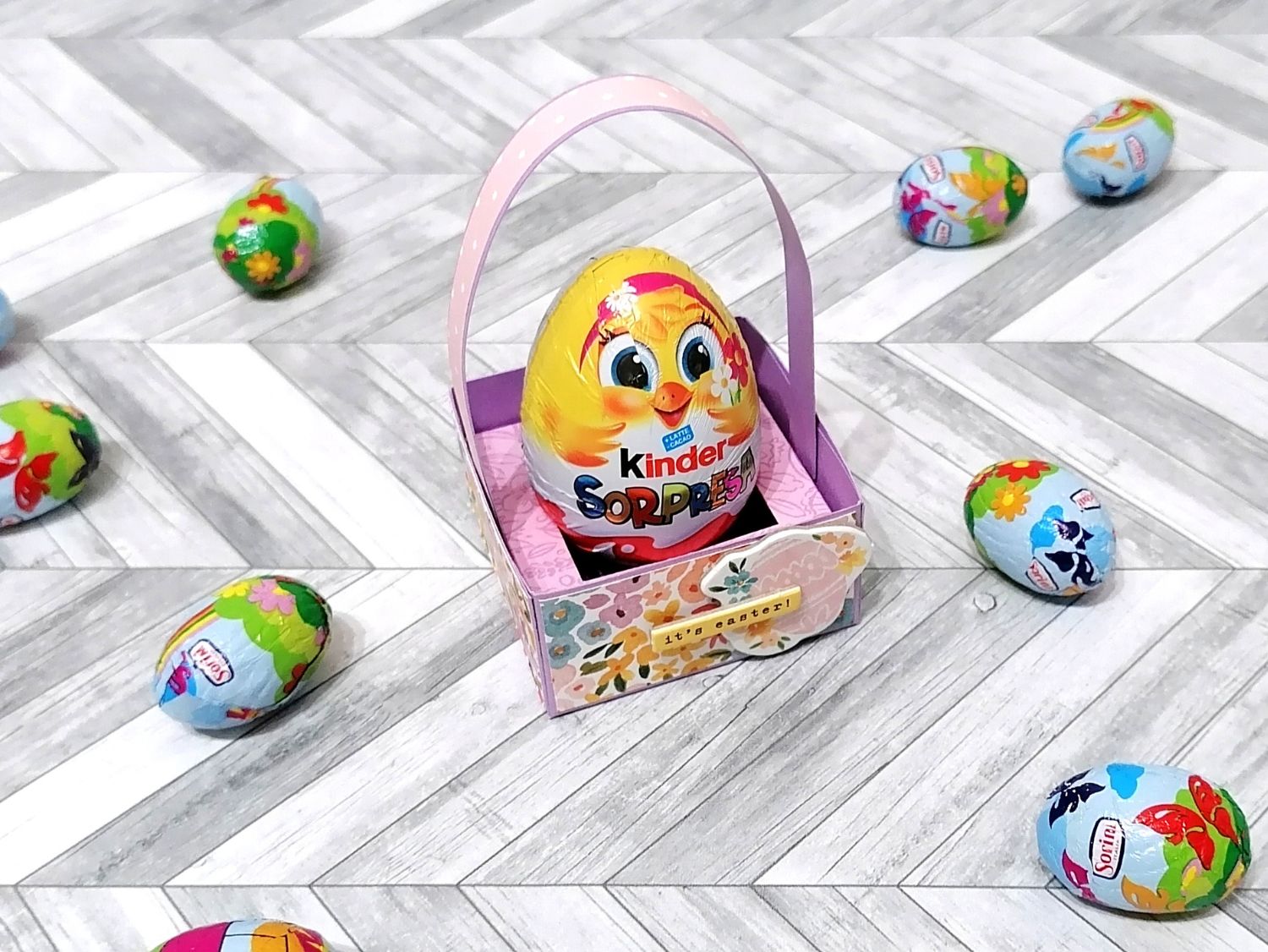 Porta ovetto Kinder: un regalo per grandi e piccini