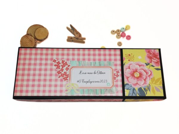 IL MIO ANNO DA DITTINA: SCATOLA CON MINI ALBUM