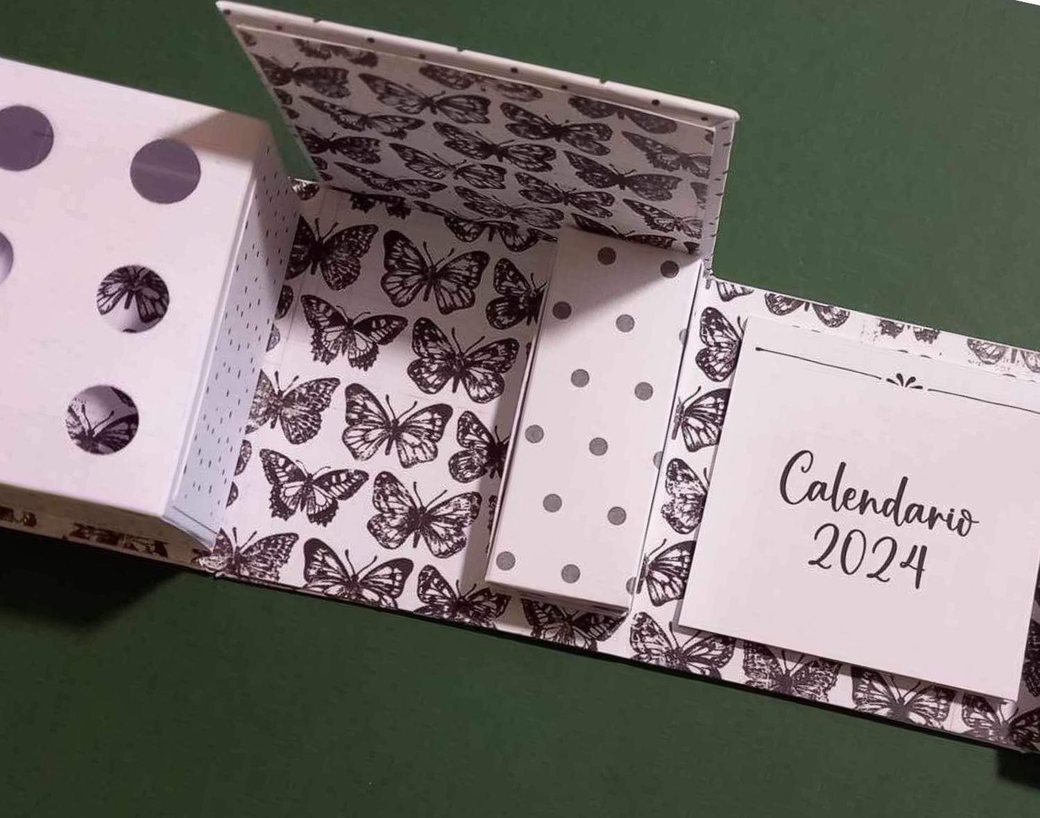 Tutorial Cubo Kit Scrivania con Calendario