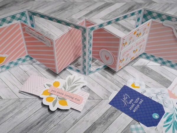 Pop Out Lever… Mini Album in Card per la Mamma